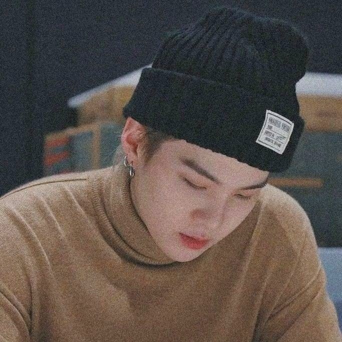 dpolarnight's tweet photo. Yoontae au|Matching Teacher📚
Th busca tener citas y superar su relación pasada, sus amigos le recomiendan una app y conoce a yg. Congenian muy bien y deciden volver a verse. 
Será sorpresa cuando descubra que es su nuevo prof. de literatura y no solo eso, tiene un pequeño hijo. https://t.co/X5CCCLe6iS