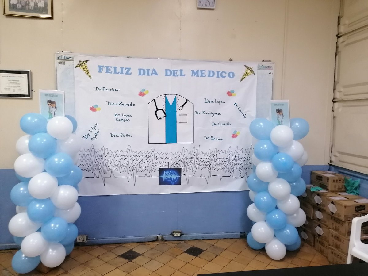 ericka_dra's tweet photo. Qué bueno que haya un día para celebrar nuestra profesión, aunque todos los días son buenos para salvar vidas. Orgullosa de trabajar con éste excelente equipo⚕️ https://t.co/HuqImlLpEZ
