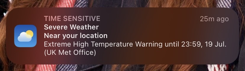 snugg_ie's tweet photo. Uh-oh. This is the first time I’ve ever seen a severe weather warning notification in the UK… 🌡🥵🫠 https://t.co/GO9G0ZeRjQ