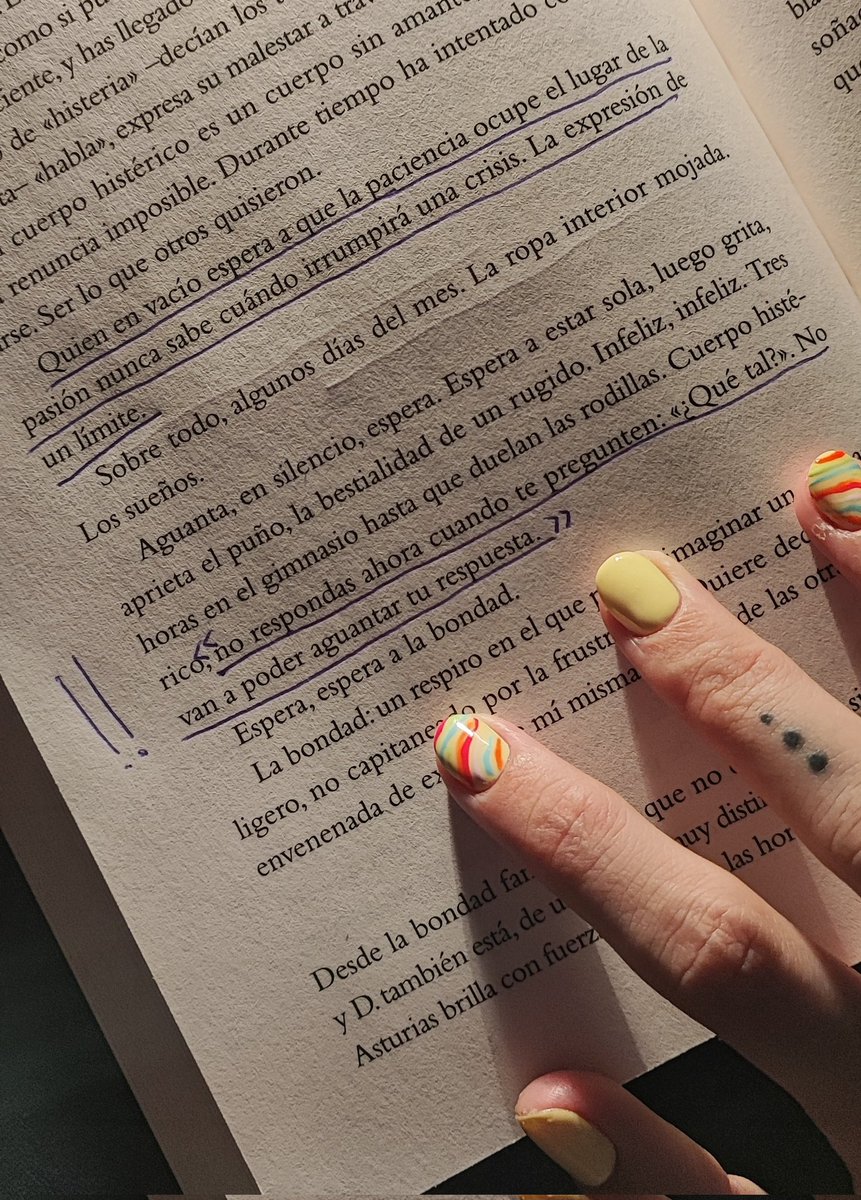 «no respondas ahora cuando te pregunten «qué tal?». no van a poder aguantar tu respuesta» 

sara torres