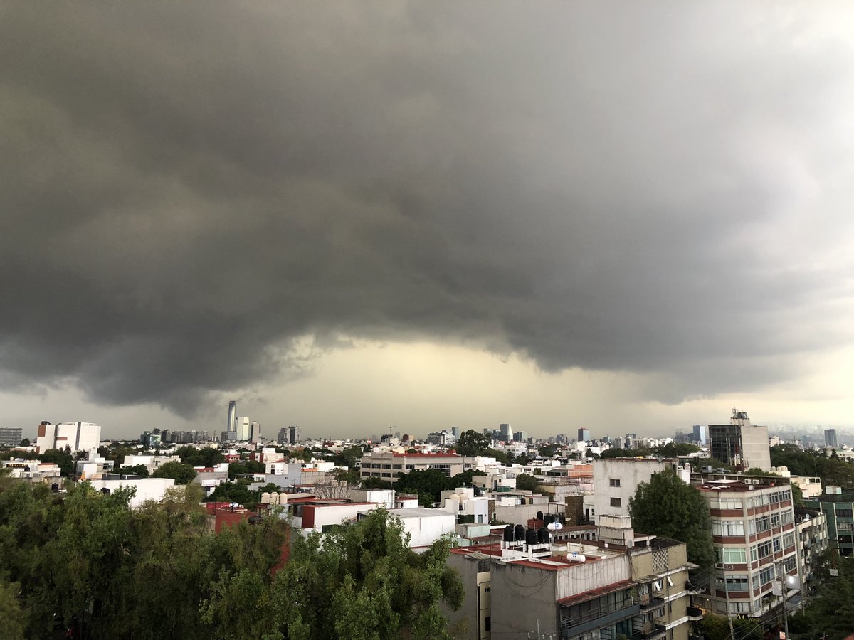 SkyAlert Storm tweet media