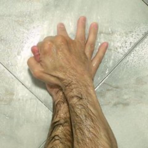 projetodegay's tweet photo. Ô vontade de tomar um banho bem gostoso! 🥺🛀

Siga: @projetodegay 

#projetodegay #gaydefortaleza #memeslgbt 
#fortaleza #paradadoorgulholgbt #MEMES #PRIDE https://t.co/SQBBx8NrdJ
