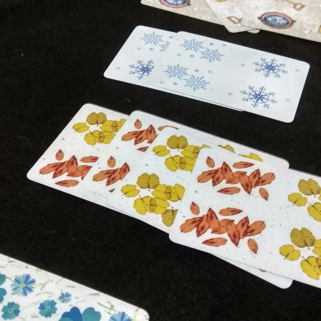 brotedejuegos's tweet photo. Creajocs de @LudoValencia, día 1. Hemos probado ya unos cuantos juegos 😃
- Underworld War
- Abstracto sin nombre
- Calendas
- Dice Raiding
#creajocs2022 https://t.co/EPTfmJitTU