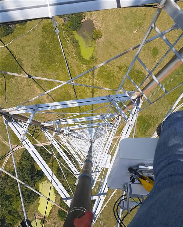 WisperISP's tweet photo. Hello down there! We hope everyone has a safe and happy Friday! π #towerviews https://t.co/zLWYCbyz5p
