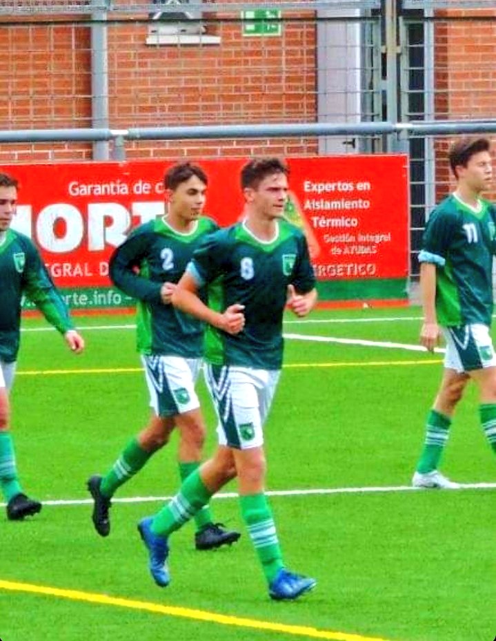 canteradelezama's tweet photo. 🆕️ Ander Fernández (2005) del Urdaneta Liga Vasca Juvenil se incorpora al Athletic Juvenil de Honor.

▶️ Central diestro o pivote alto con buen juego aéreo, rápido y buen desplazamiento de balón. 🦁🔴⚪️ https://t.co/v1lAOLhQIC