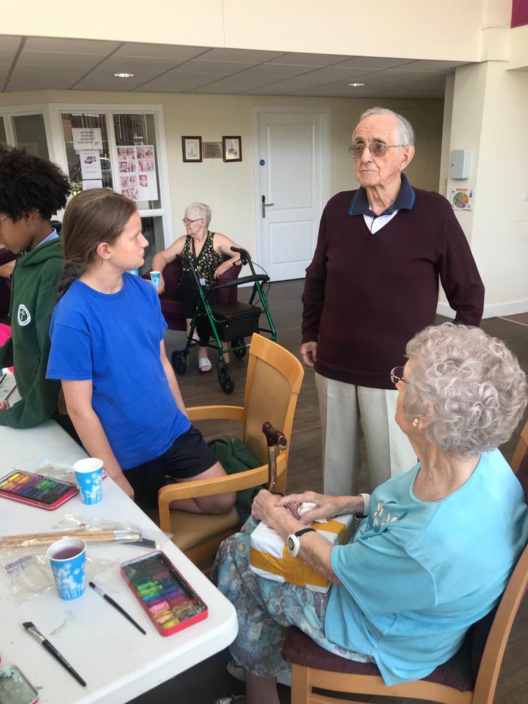 Royston St John Baptist Primary School (@stroyston) on Twitter photo Some of our <a href="/6Rsjb/">RSJB Year 6</a> pupils have been out in the community enjoying chatting and sharing their art skills π Some of our <a href="/6Rsjb/">RSJB Year 6</a> pupils have been out in the community enjoying chatting and sharing their art skills π