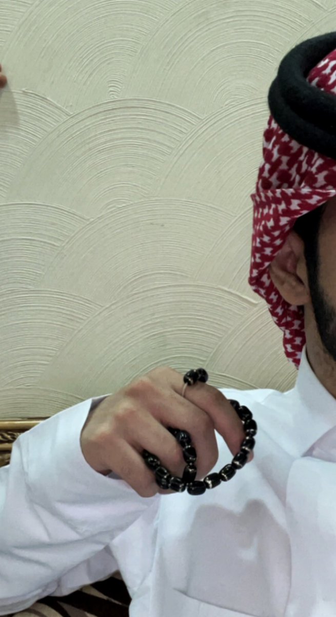 عزيْز . tweet media