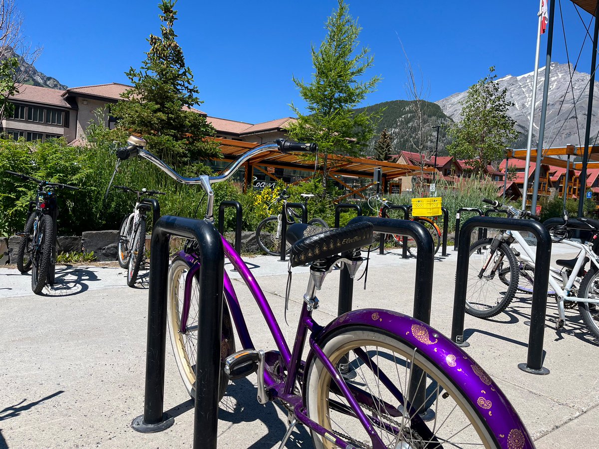 banffmayor's tweet photo. Biked from my apartment to the #Banff @roamtransit hub this afternoon. Took the bus to #Canmore. Walked through the pedestrian zone to my meeting. Then did it in reverse to get home. Regional active modes bliss 🏠🚲🚌 https://t.co/4C1e7aL94Q