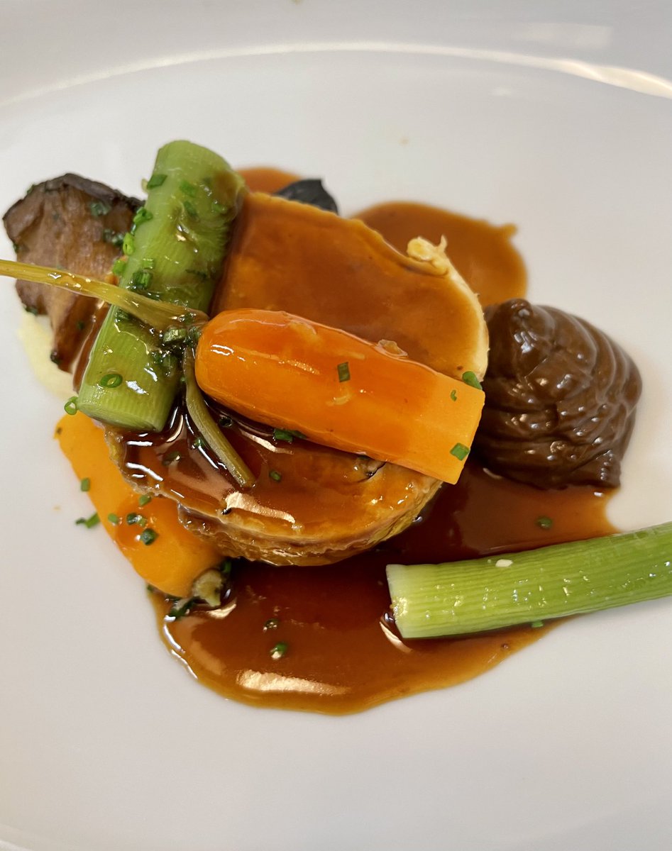 paul_heathcote's tweet photo. ⁦@HeathcoteAndCo⁩ Bolton collage tonight https://t.co/BGdpbIaOCV