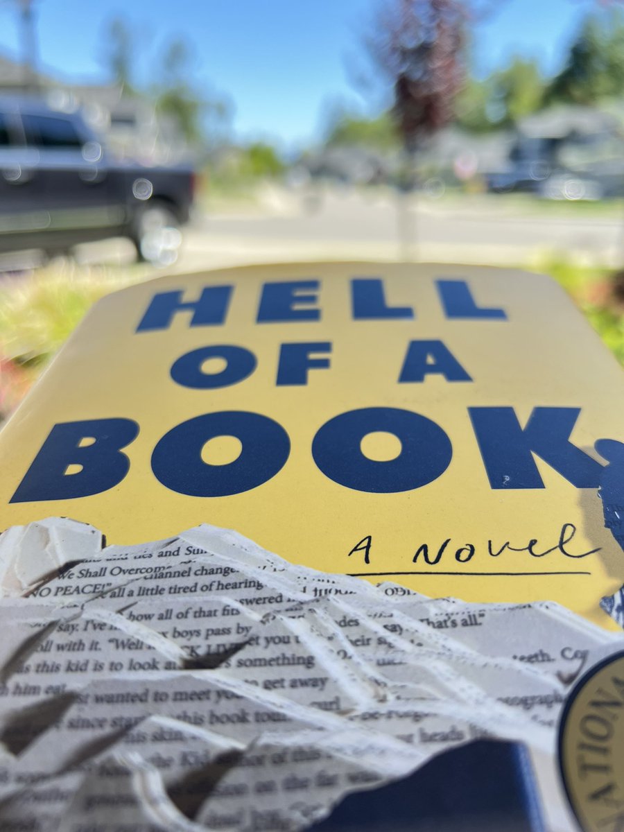 LESTRENTtv's tweet photo. My Summer Travel Read, by @JasonMott Dateline; Washington State, somewhere in the shadow of Mt Rainier. #hellofabook #summer #TheRoadLesTraveled https://t.co/1zfufzPdf8