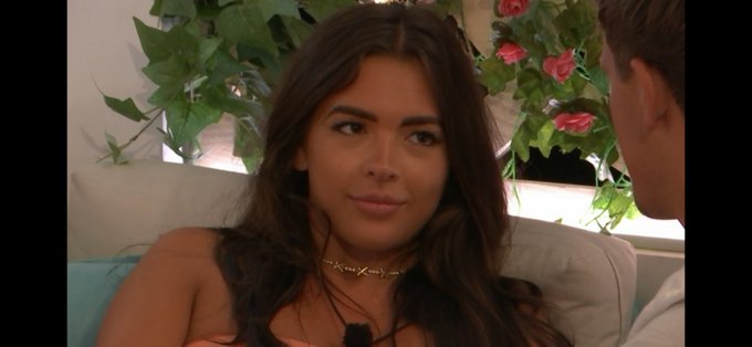 When a guy says he loves you on reality television and your 19 #loveisland https://t.co/TzrrHsWBP3<a href="/tag/loveisland"class="tags"><span>#loveisland</span></a>