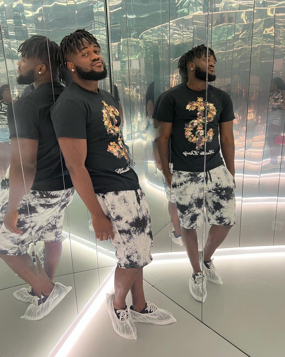 africanpope93's tweet photo. For this life I dey, I want to be celebrated
Don't wanna waste my days #itplenty #BurnaBoy #SaloneTwitter https://t.co/m7OtClzXsm