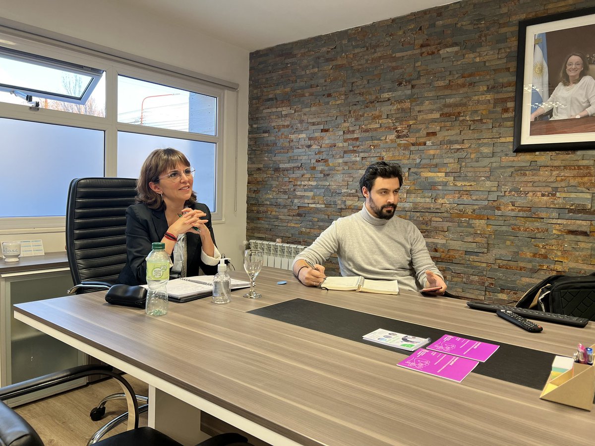 Nos reunimos con Sepyme de Nacion para evaluar las líneas de créditos vigentes, donde Santa Cruz subsidia puntos de tasa y para trabajar otras nuevas. 💪 novedades en breve.