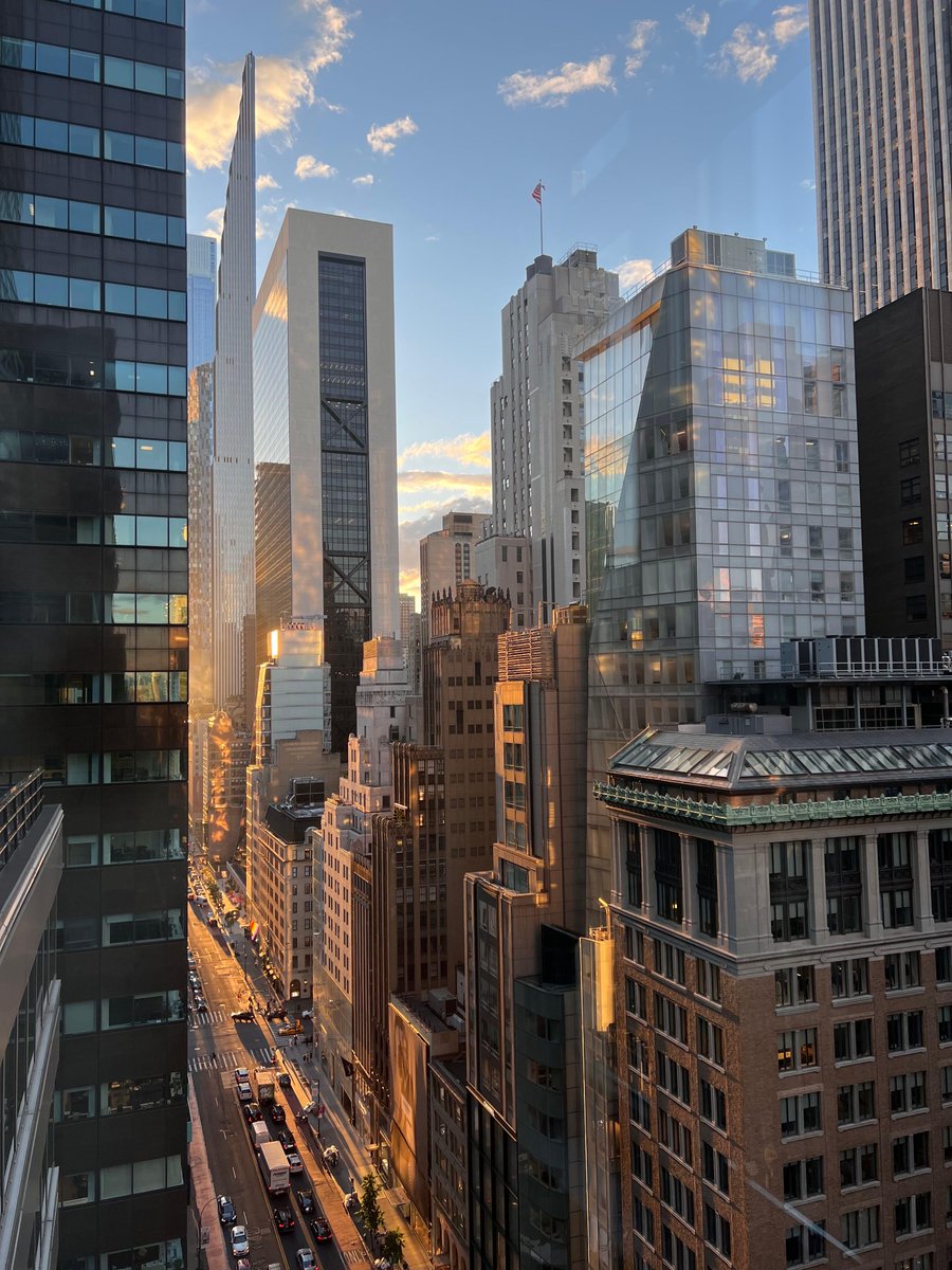 LSM_Studio's tweet image. Views from our new address in New York

32 E. 57th Street, 18th Floor 
New York, NY 10022 

📷: Nathan Strieter