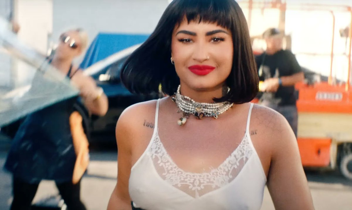 rocksound's tweet photo. Demi Lovato has shared a new track called 'SUBSTANCE' and it is a glorious and passionate pop-punk anthem https://t.co/nzjsqJOLGe https://t.co/KNOH2pRXnB
