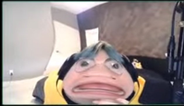 goldglarebestie's tweet photo. @itsfunneh @DraconiteDragon @GoldenGlare_ @Lunar3clispe @RainbowsYT Okay I'm getting blobby vibes from Krew craft #krewlive #krewcraft #krewreacts https://t.co/ShthP1GGW9