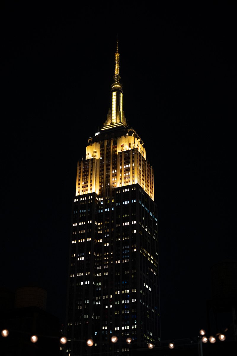 NASAWebb's tweet photo. We've got an Empire State of Mind — and it looks like @EmpireStateBldg's had Webb on its mind too!

Thanks for lighting our way to #UnfoldTheUniverse earlier this week ✨ https://t.co/iR7qrPgE7l