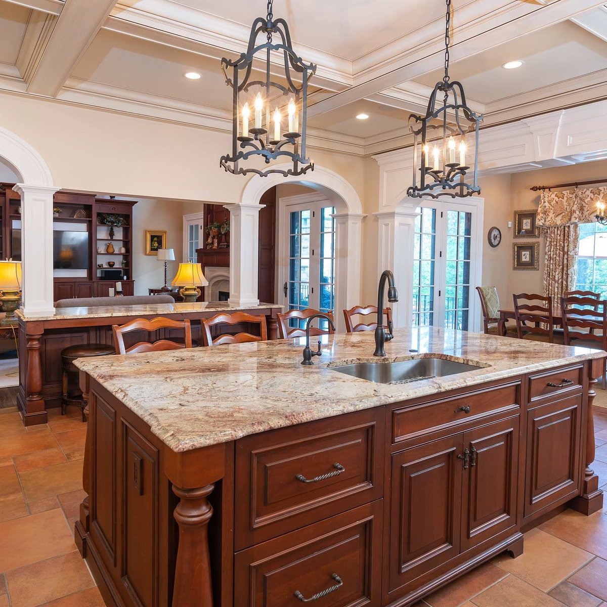 TheSivelGroup's tweet image. Check out the exceptional 1359 Gypsy Hill Rd, one of Gwynedd Valley’s finest estate homes.

search.thesivelgroup.com/brightmls/1-PA…

#largepool #personalelevator #custombuilthomes #customhomes #customkitchen #hottub #outdoorfireplace #workfromhome #homeoffice #homeofficeinspo #homeofficedesign