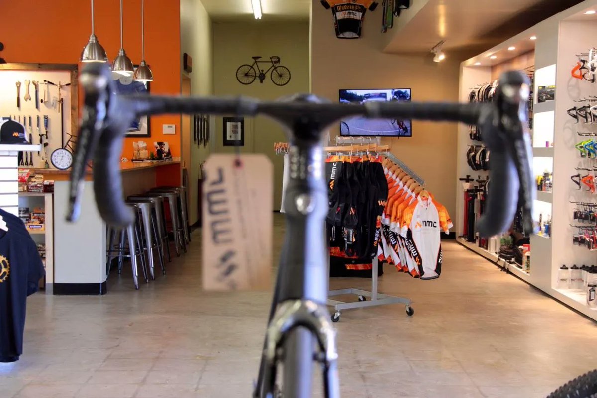 Flag2GC's tweet photo. If you're in the Fountain Hills area, make sure you stop by @ridemmc for your next tune-up! Make sure you get your donation into our raffle to win some cool swag from McDowell!
#DoGoodGiveBack #Flag2GC
https://t.co/zJHfeCk3fD https://t.co/Og9Q2nlYBp