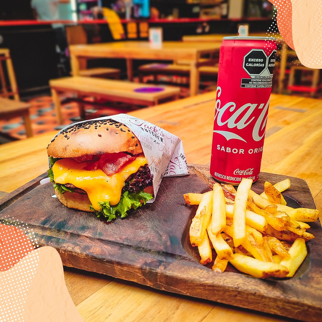 mercadoromaMX's tweet photo. Nosotros vamos a cerrar la semana con una hamburguesa grande, con muuucho queso, tocino y una orden de papas de @JacksButcher π
#mercadoroma #hamburguesa #burger #hamburguesas #burgers #papas #chips #tocino #queso #cheese #bacon #burgerpost #instafood #hamburgesaconqueso #cdmx https://t.co/WS4QjAa9wU