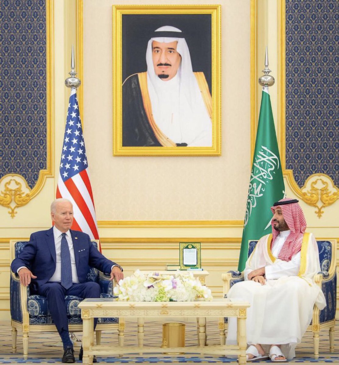 RhdAlkaabi's tweet photo. #بايدن : لم أتي للقاء ولي العهد الامير محمد بن سلمان 
#نكتة_الموسم https://t.co/9323aHgx6q