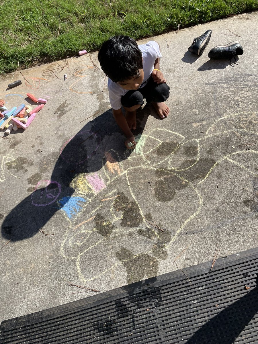 MsKThompsonCST's tweet photo. We had the best last day of Summer Transition! One of our rising pre-k students said it best, “Quiero mas escuela!” @MimosaManatee @FCS_PreK @iMsMorrisTeach https://t.co/vtfg9UT8Xv