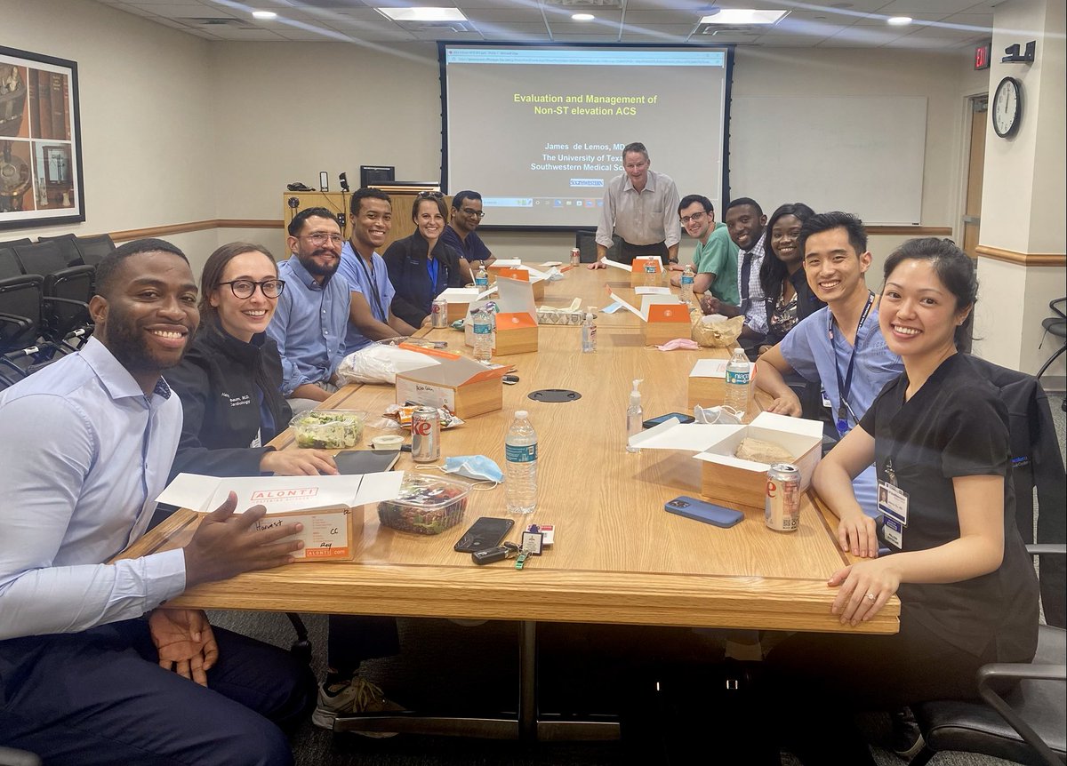 Aspiring Cardiologists: Reasons # 99, 100, and 101 to apply to @utswheart: -Very diverse colleagues (yes, these are our fellows) -Turkey sandwiches (?) -lectures on heart attacks by world renown Dr James DeLemos We’re waiting for your application.😉 ⁦@UTSWNews⁩ ⁦