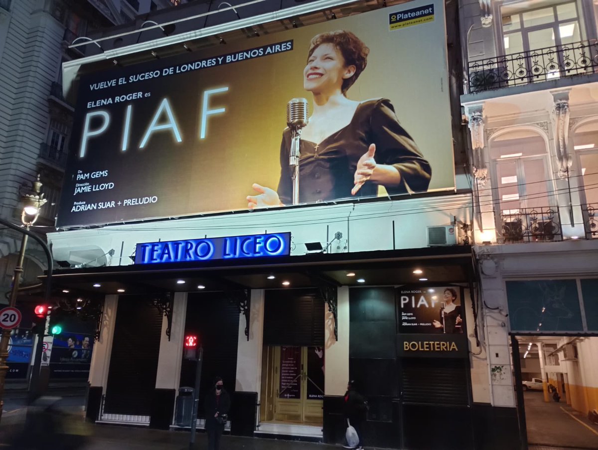 📌 Casi listo, arrancando la iluminación exterior!
París se traslada a una esquina de Buenos Aires para ofrecer esta joya del teatro musical contemporáneo!