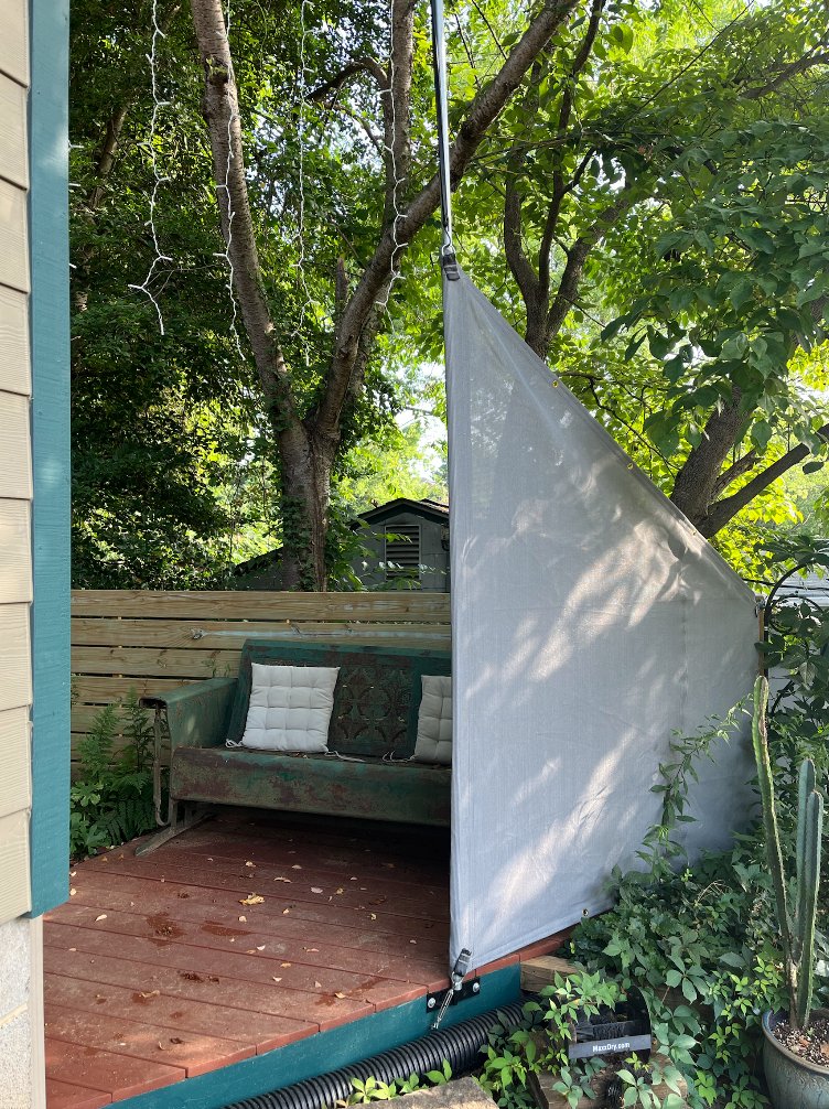 TarpsNow1's tweet photo. It's summer and the sun is shining. Shade Tarps help make the outdoor experience more enjoyable. Learn about popular uses and common Shade Tarp products:
https://t.co/G9zfSV9qQJ

#ShadeTarps #MeshTarps #Windscreens #ShadeMeshTarps #ShadeProtection https://t.co/pwoxNDCKT3