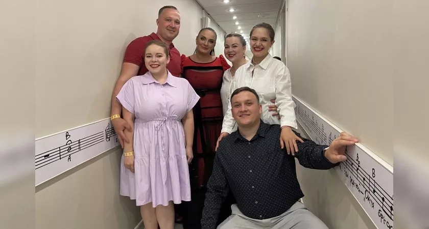 prokirov's tweet photo. Уроженец села Монастырское Кировской области выступил на концерте Елены Ваенги

Где прошел концерт https://t.co/FkjJkHbR47 https://t.co/xOaQiR8QjM