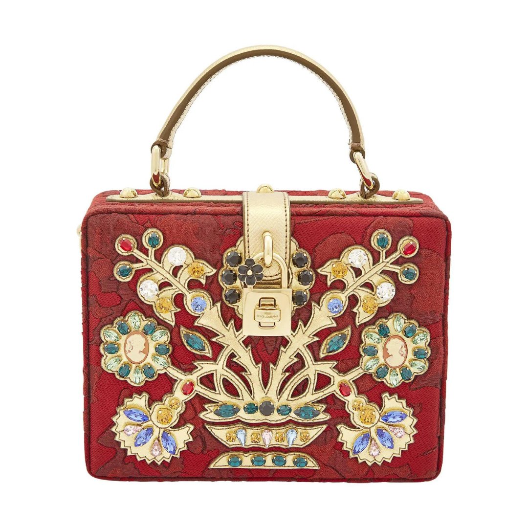 LiveAuctioneers tweet media