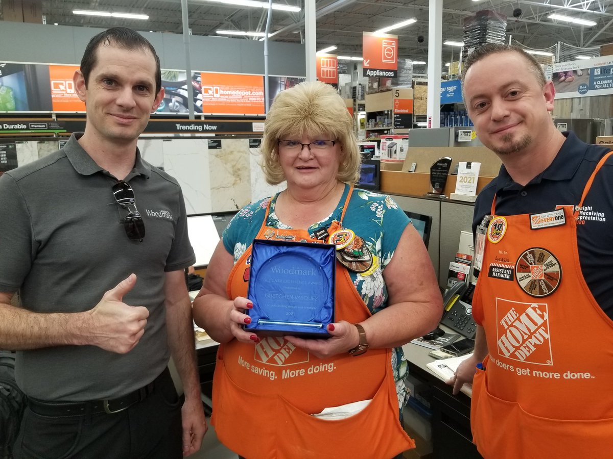 Only 2 Designers in Reno received this award from American Woodmark and our amazing Gretchen was one of them! Awesome job Gretchen! #3313DreamTeam <a href="/Alan_3313/">Alan Lapasaran</a> <a href="/RyanMathes34/">Ryan Mathes</a> @Specialty_3313