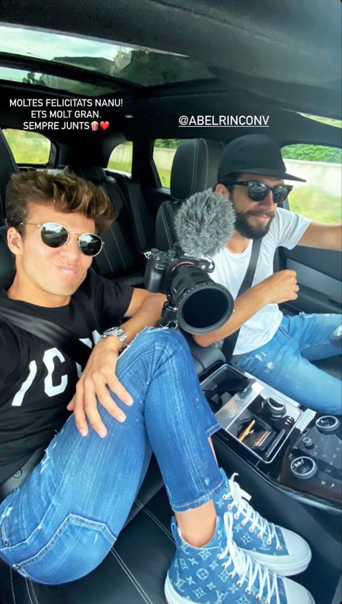 riewwl's tweet photo. ريكي بويغ الممحون 👅👅💦🍑🍑

Riqui Puig https://t.co/vSezorcMtm