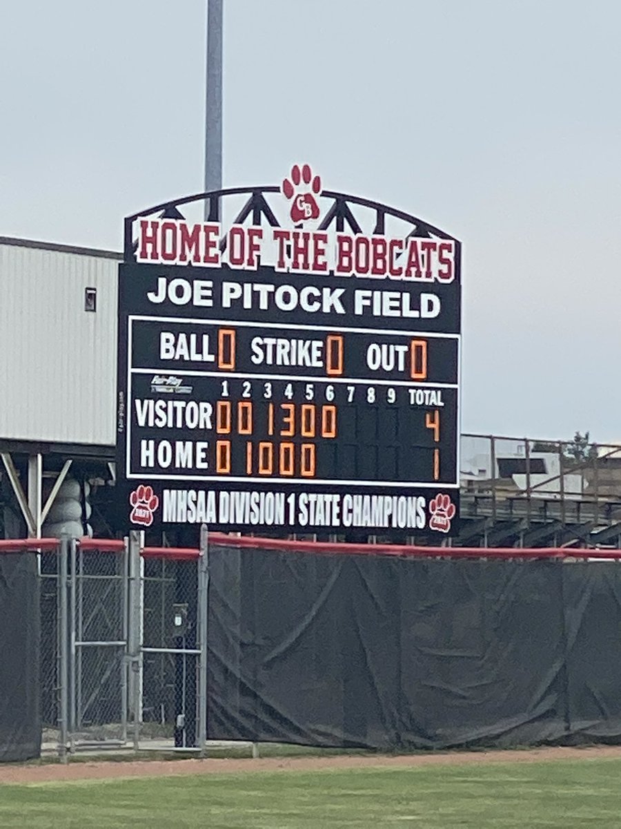 810Elite2023's tweet photo. HUGE 4-1 win over a good North Oakland Aces team. @domtenerelli13 was absolutely lights out for all 6 innings. Nate Szczembara tallied a 2-3 day with a BB, @liam_jarbeau came through with a clutch hit to start our 2 out rally in the 4th, and Brett Russian crushed a double. https://t.co/suvwp082ks