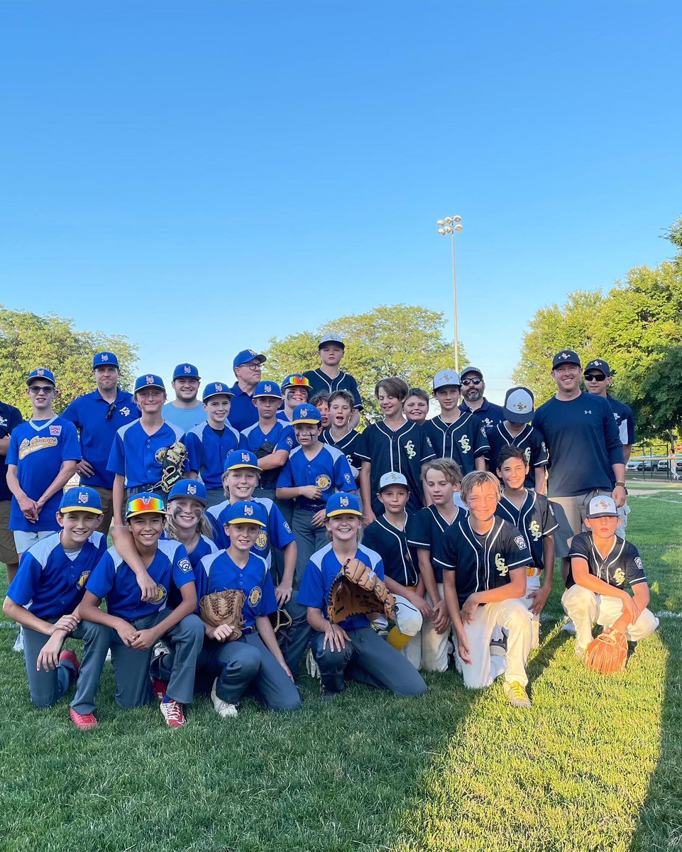LaGLittleLeague's tweet image. The 12U baseball team played a friendly against La Grange Park last night at Sedgwick. LGLL won the first annual “Battle for the Big Mitt” by a score of 13-9.  Max B, Cruz V, and Brennan M each had two hits. Jax B got the save! #lgll #littleleague #sedgwickpark