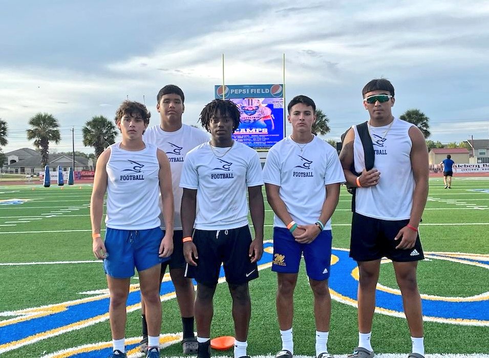 We had 5 Trojans competing and showcasing their talent at the Texas A&amp;M Kingsville camp today!
#TrojanPride🔵🟡
#RecruitTheTrojans〽️