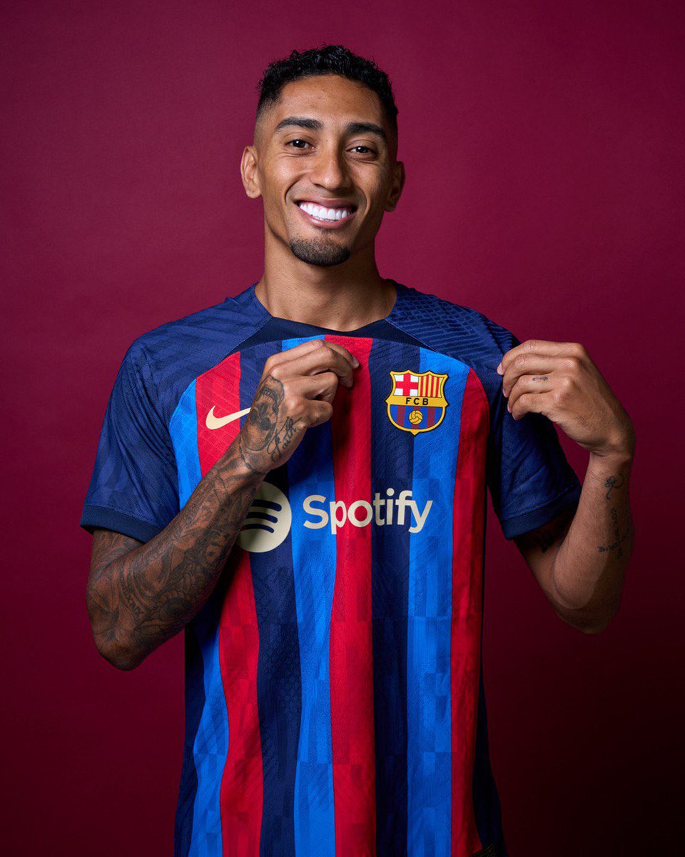 SaraFCBi's tweet photo. FC Barcelona is bigger than your club. Pass it on 🤙🏻. https://t.co/WgxAZtl6Aj