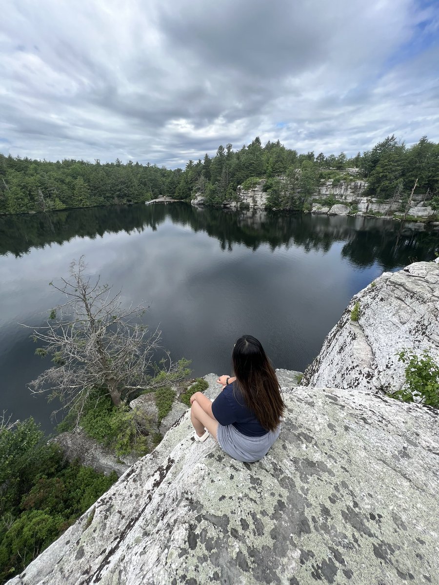 _shanicekatrina's tweet photo. 📍Lake Minnewaska, NY https://t.co/HqTIMVWA6H