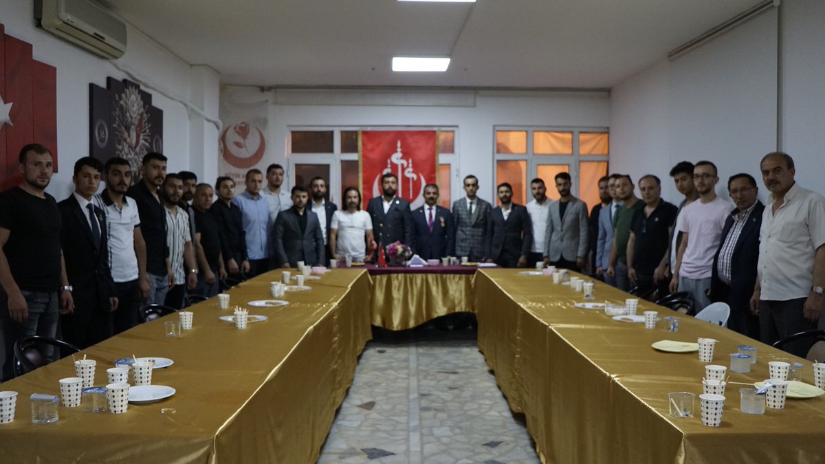 BeyogluBbp's tweet photo. 15 Temmuz Demokrasi ve Mill Birlik Günü Şehit ve Gazilerimizi anma programımızı gerçekleştirdik🇹🇷🇹🇷

#15temmuz 
#milletindestanı https://t.co/tWLyyYr3Kd