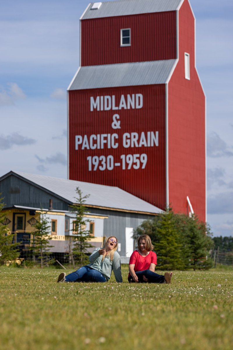 ZenSeekers's tweet image. Has the pandemic depleted your creative spark?
This #exploreNWAB community is a creative centre whose entire MO is to bring back it back➡️ zenseekers.com/story/let-beav…

📷 @plavoieimages / @ZenSeekers  @beaverlodge &amp;amp; @GPtourism @TravelAlberta
 #GPTourism #spcfmarket #ExploreAlberta