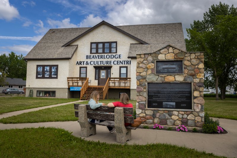 ZenSeekers's tweet image. Has the pandemic depleted your creative spark?
This #exploreNWAB community is a creative centre whose entire MO is to bring back it back➡️ zenseekers.com/story/let-beav…

📷 @plavoieimages / @ZenSeekers  @beaverlodge &amp;amp; @GPtourism @TravelAlberta
 #GPTourism #spcfmarket #ExploreAlberta