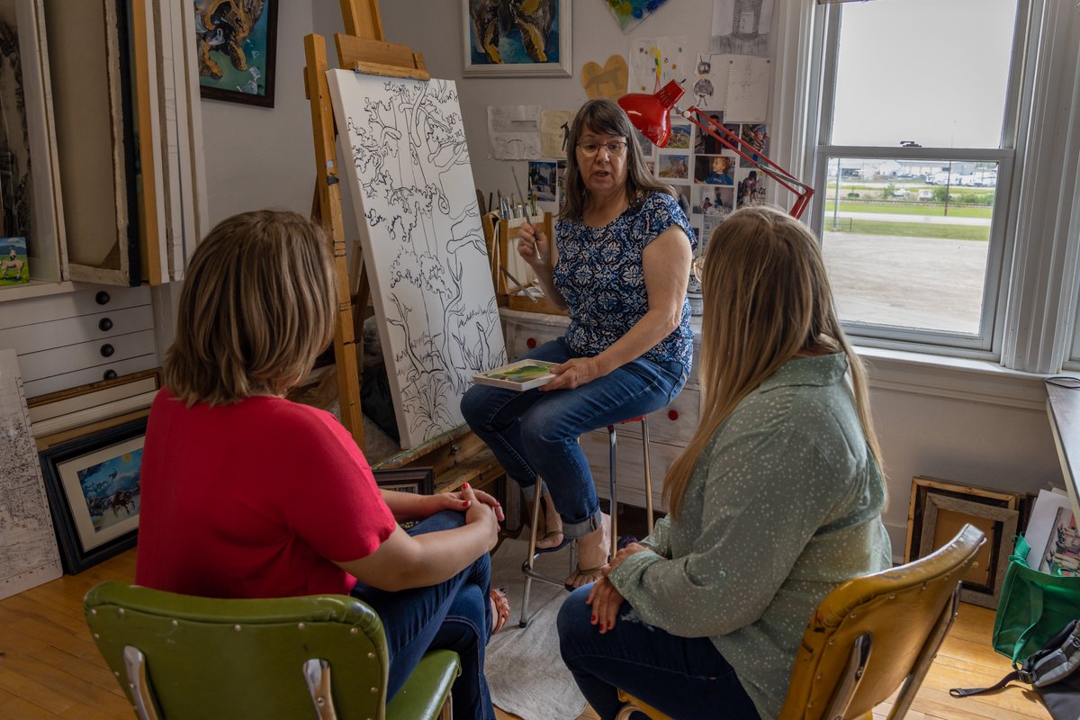 ZenSeekers's tweet image. Has the pandemic depleted your creative spark?
This #exploreNWAB community is a creative centre whose entire MO is to bring back it back➡️ zenseekers.com/story/let-beav…

📷 @plavoieimages / @ZenSeekers  @beaverlodge &amp;amp; @GPtourism @TravelAlberta
 #GPTourism #spcfmarket #ExploreAlberta