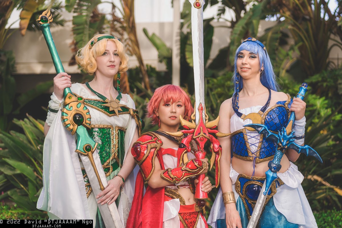DTJAAAAM's tweet photo. Magic Knight Rayearth's Fuu, Hikaru, and Umi!

Cosplayers: @konekoanni, @koorinotsuki and @KiraMasquerade 

#cosplay #animeexpo #animeexpo2022 #ax2022 https://t.co/tJbbMLfRTM