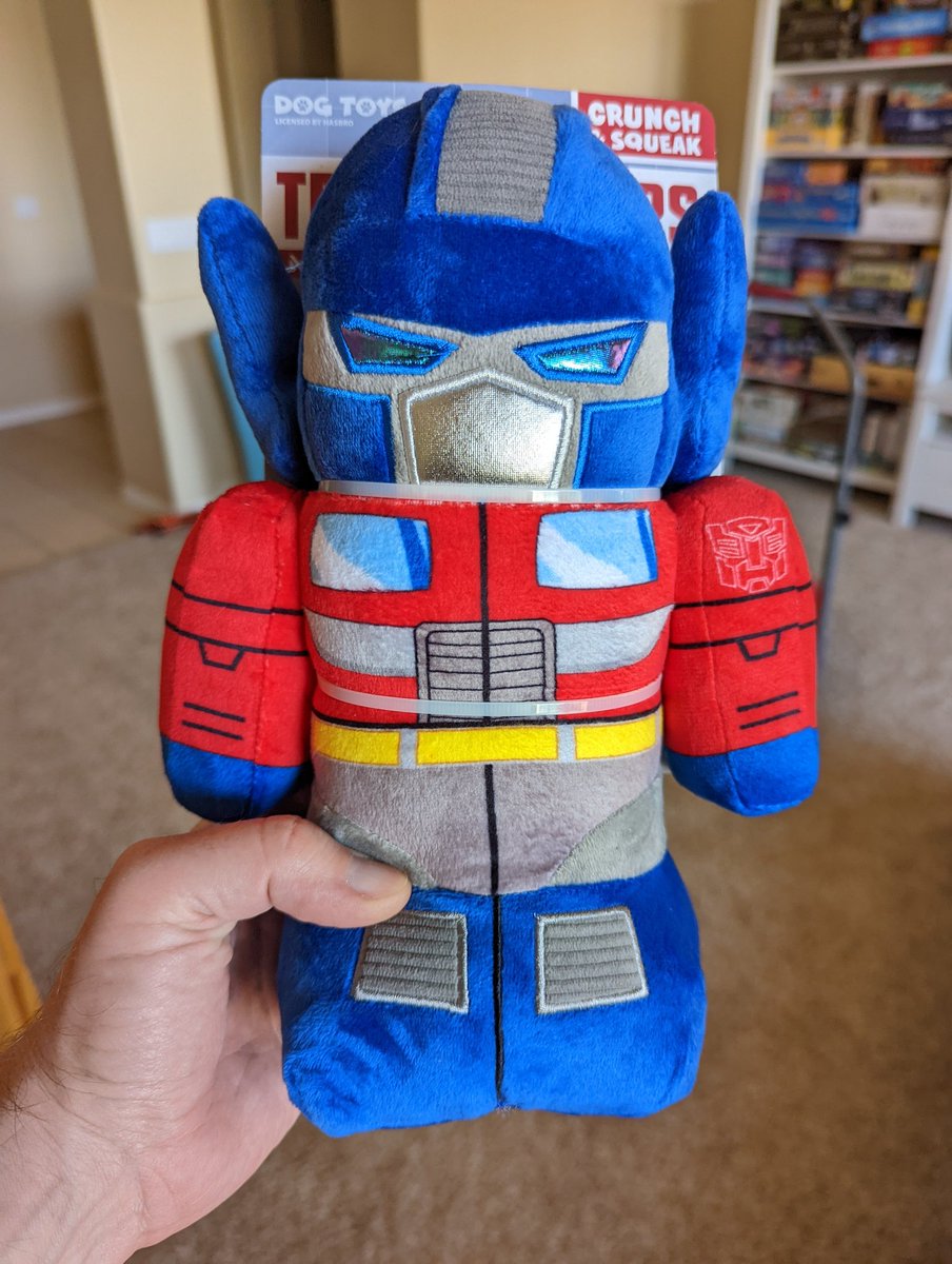 FloatingCat's tweet photo. First Transformer I've ever purchased that I know will be destroyed... https://t.co/6n5q2yeki2