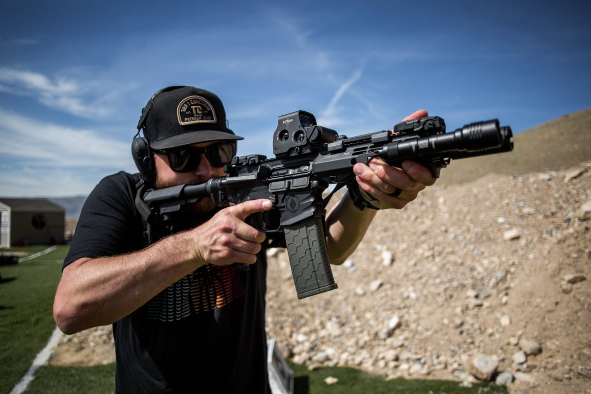 3rdGenTactical's tweet photo. The weekend means one thing.....

#machiningfreedom #ar15 #precision #passion #performance https://t.co/JQLRkC2Qtx