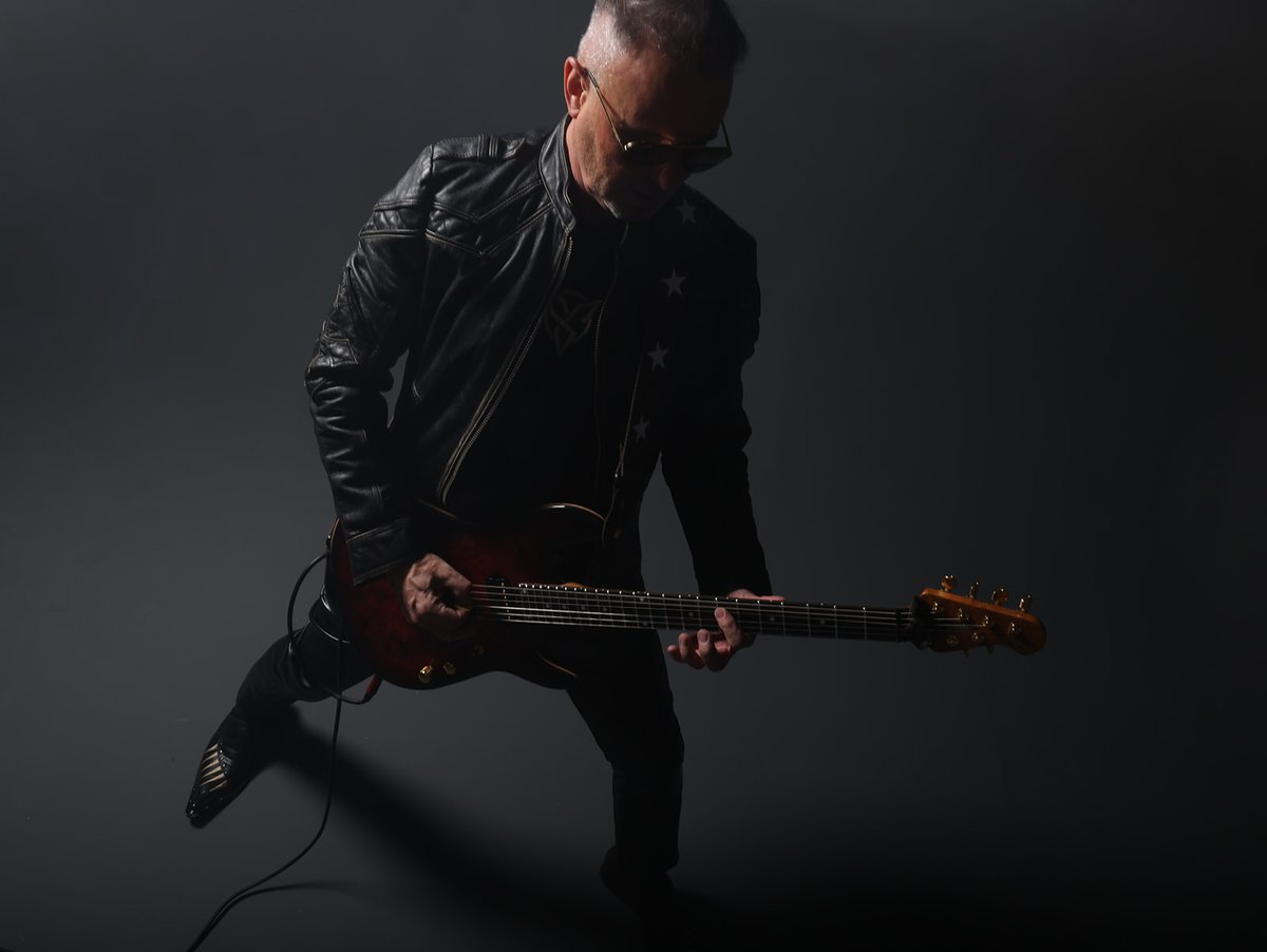 ♬🎸Listen to Sandgaard's latest EP by clicking the link below!🚀

Listen now: slinky.to/OnMyWayEP?fbcl…