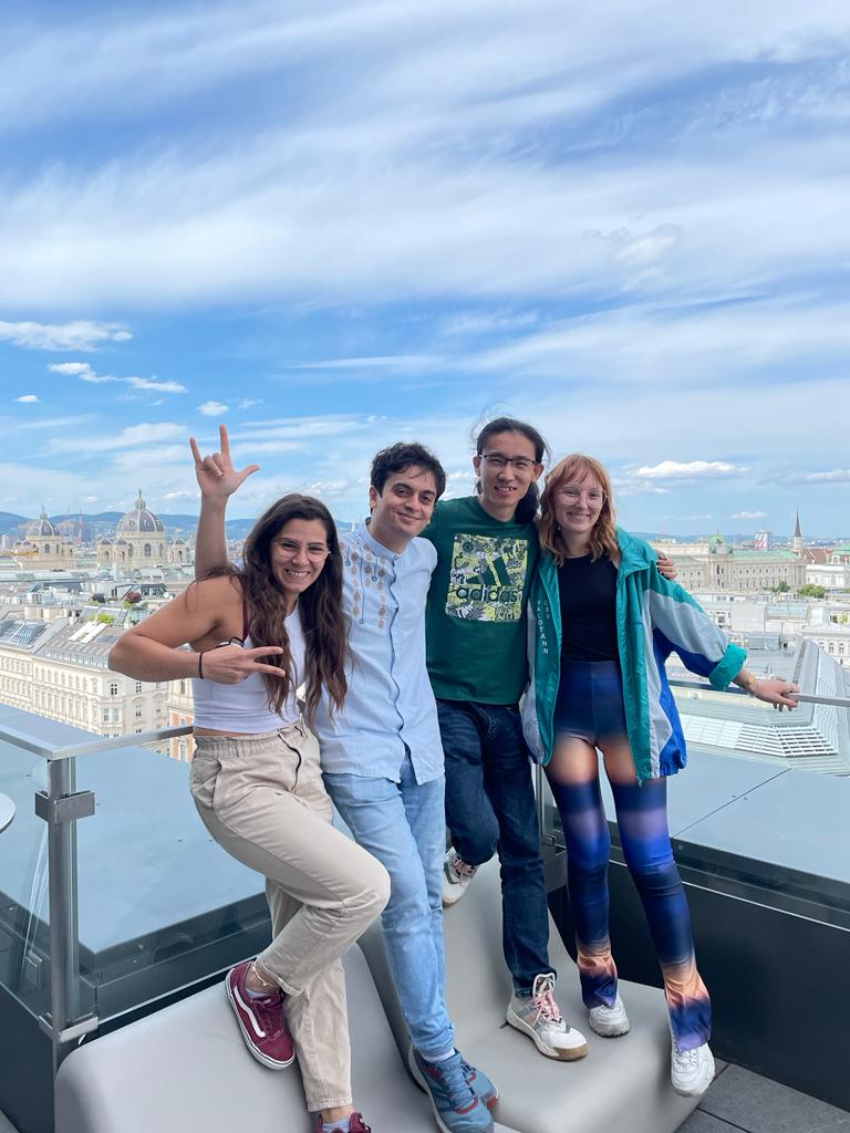 XinkaiDu's tweet photo. What a journey at #ComplexityGAINs with @Sajjadi_Sina @HaiLina16 Lisa &amp; Simone. EWS gang! https://t.co/2mw9TjhY35