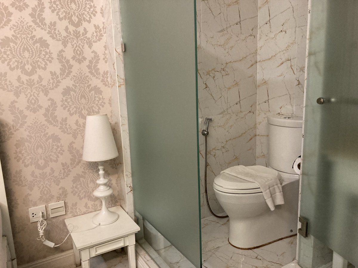 Staythcom's tweet image. #โรงแรมสุดคุ้ม B2 Riverside Colonial Chiangmai bit.ly/3RDglty ที่พักดี ราคาถูก อยู่ใกล้ร้าน The Good View Bar&amp;amp;Rrstuarant ด้านหลังโรงแรมติดแม่น้ำปิง #เชียงใหม่ #ที่พักเชียงใหม่ #โรงแรมเชียงใหม่ #เที่ยวเชียงใหม่ #Chiangmai #Thailand #ประเทศไทย