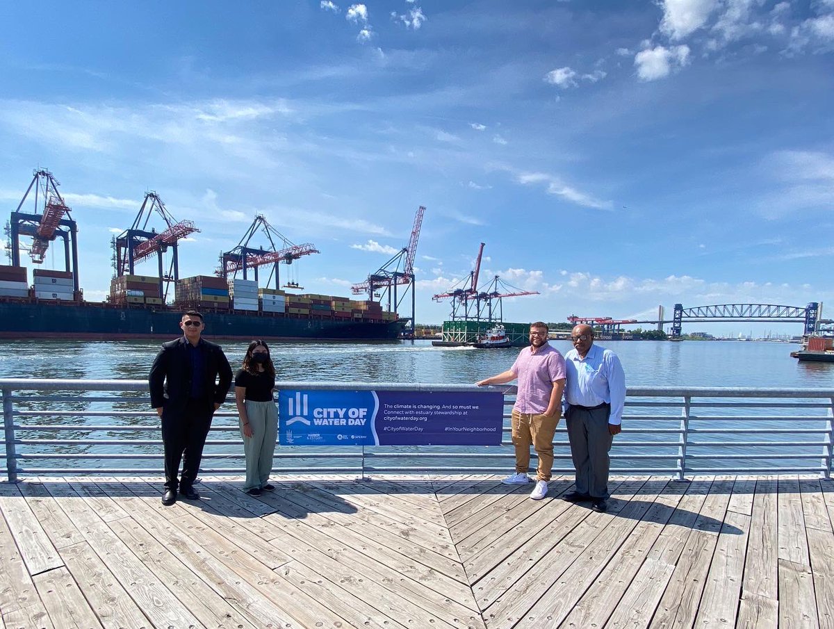 FutureCityInc's tweet photo. Estamos emocionados de compartir con ustedes el video de ciudad del agua de este año. Vayan al link en nuestro bio para aprender mas de nuestro Arthur Kill.
#NewJerseyharbor
#NJwaterfront
#NYwaterfront
#NewYorkharbor
#CityofWaterDay
#Waterfrontalliance https://t.co/YZQ3pJWvet