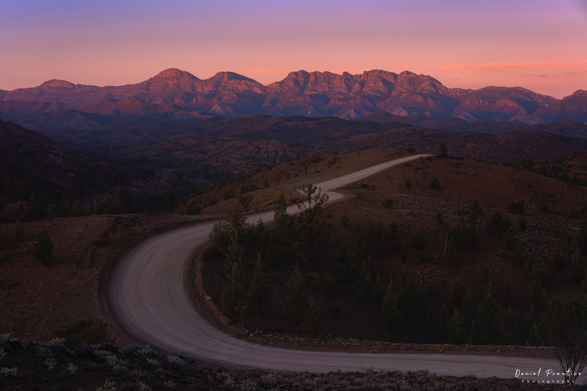 danielp43804754's tweet photo. more #razorbackridge one of the most #photogenic #roads in #australia https://t.co/GCzcJmVUaZ